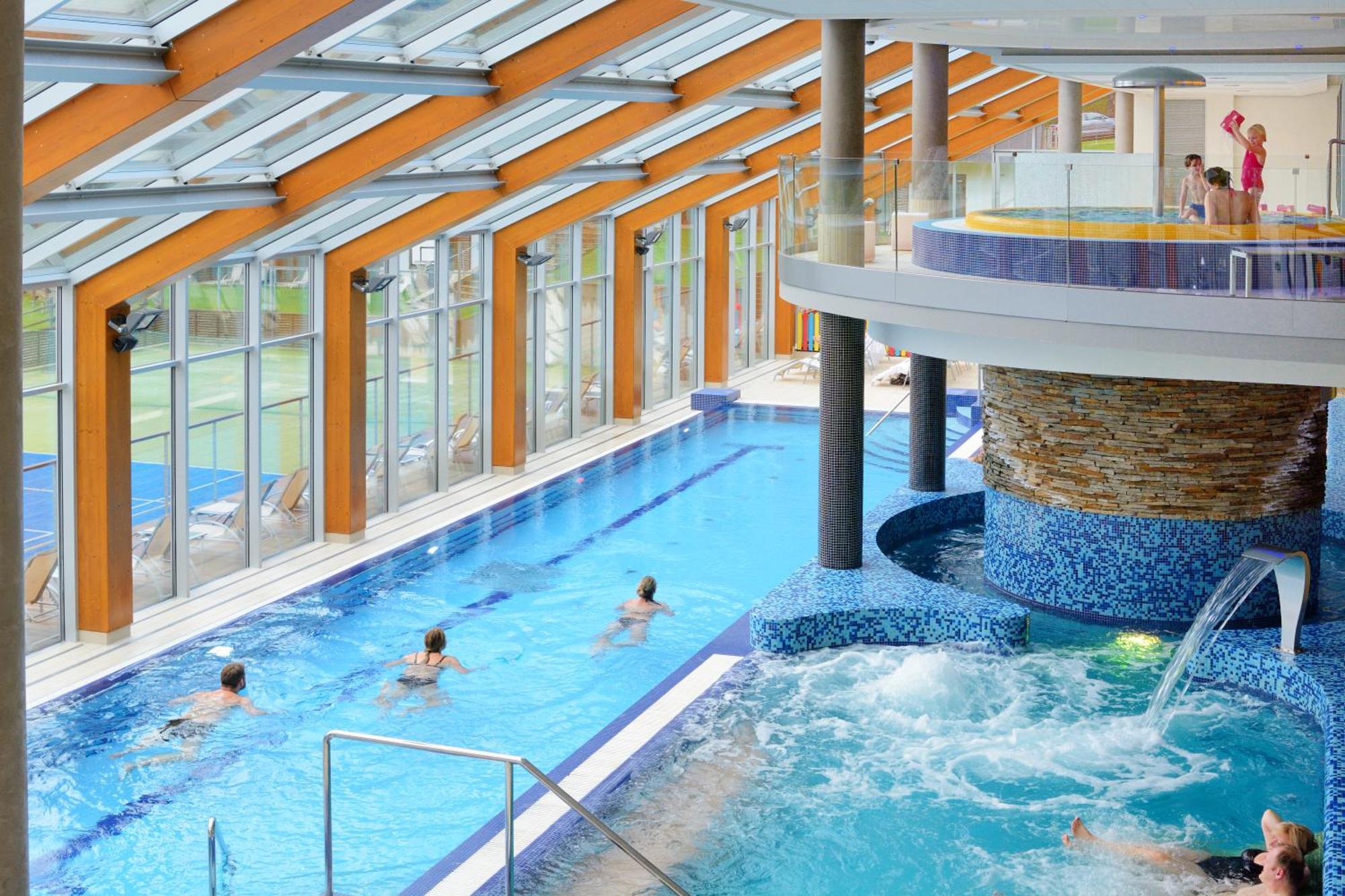 Wellness Hotel Horal, Велке Карловіце Екстер'єр фото