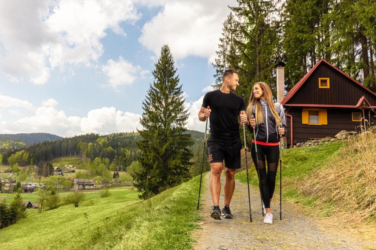 Wellness Hotel Horal, Велке Карловіце Екстер'єр фото